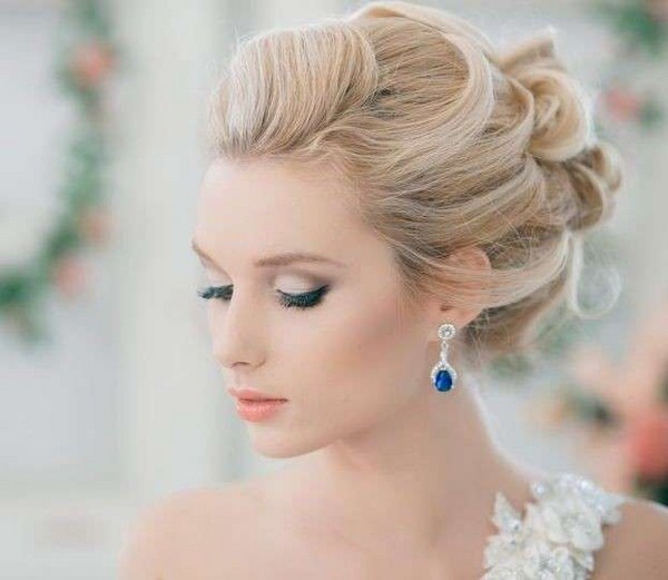 Maquiagem de casamento bonita para a noiva 2020-2021: fotos, idéias para maquiagem de casamento