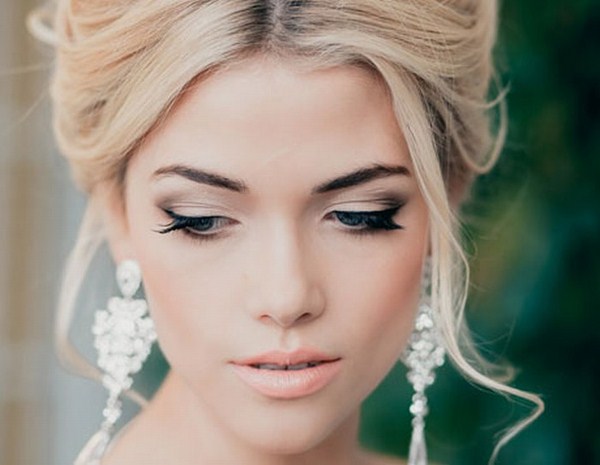 Krásný svatební make-up pro nevěstu 2020-2021: fotografie, nápady pro svatební make-up