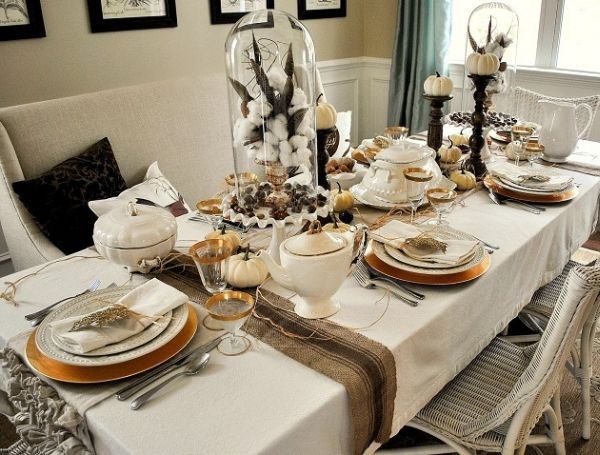 Slávnostné prestieranie: ako krásne zariadiť stôl doma - foto