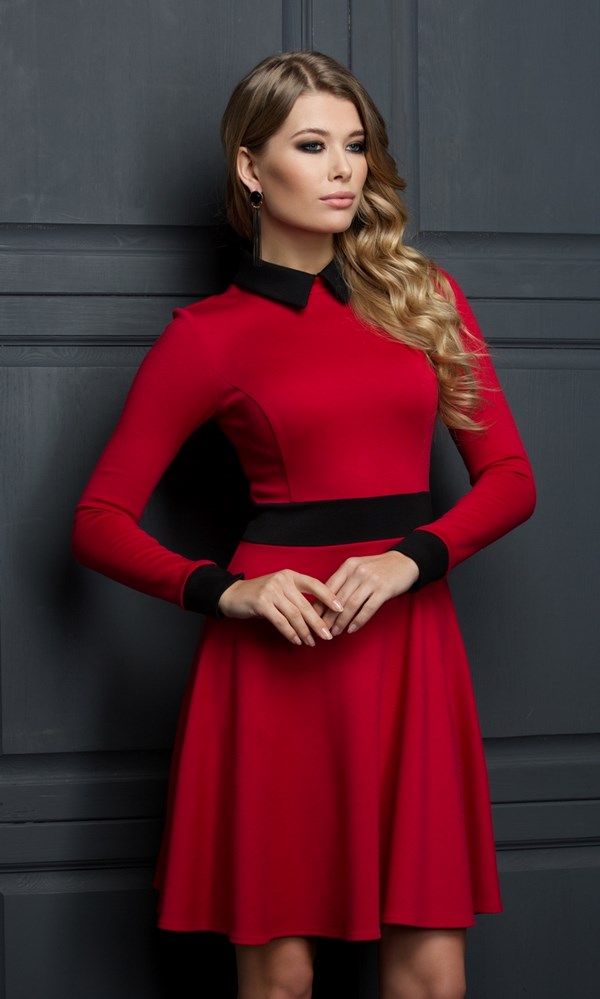 Les plus belles robes rouges 2020-2021: photos, actualités