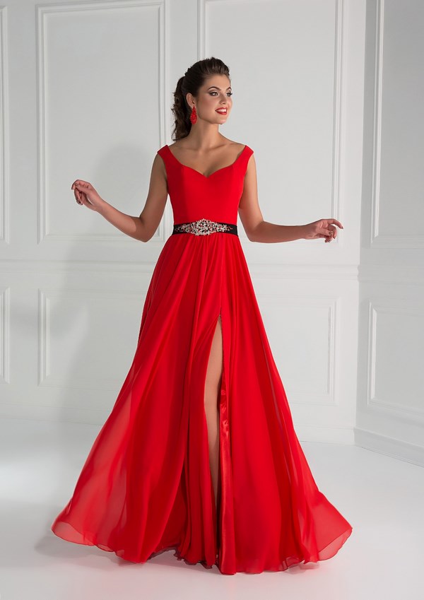 Nejkrásnější červené šaty 2020-2021: fotografie, novinky