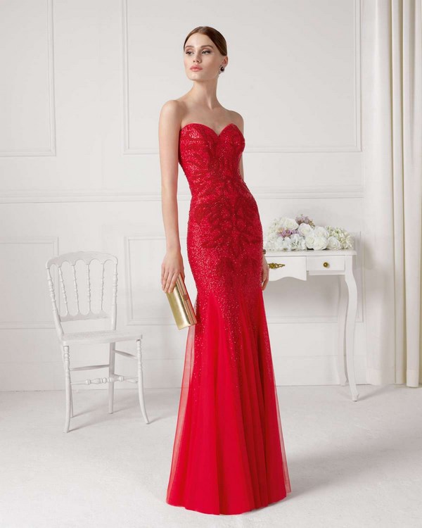 Kauneimpia punaisia ​​mekkoja 2020-2021: valokuvia, uutisia