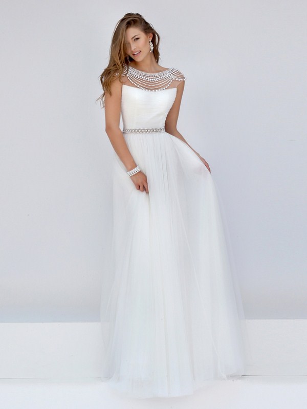 Vackra vita klänningar 2020-2021, foto, nyheter