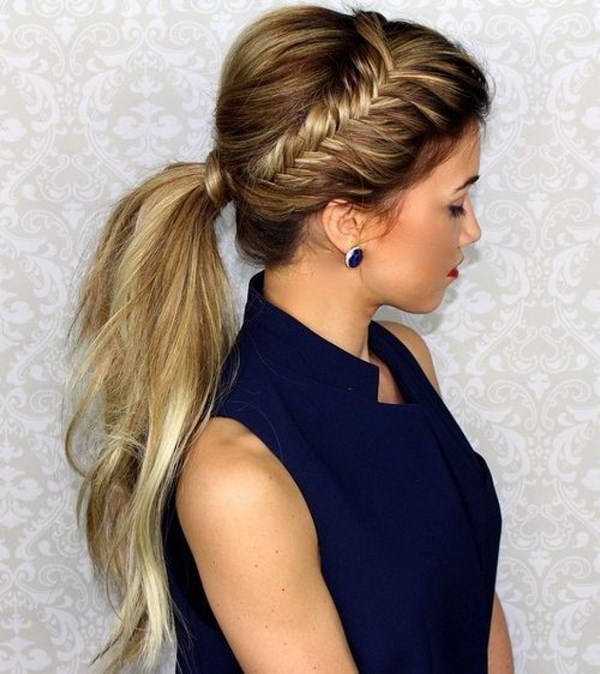 Mga naka-istilong ponytail hairstyle: ang pinakamahusay na mga halimbawa at mga ideya ng mga nakapus na hairstyles - larawan