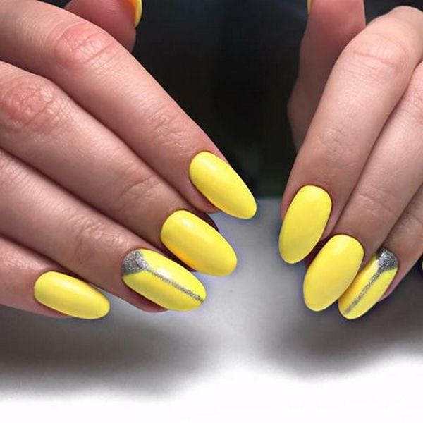 Manicure amarelo original 2020-2021 em diferentes estilos: novos itens, idéias, tendências
