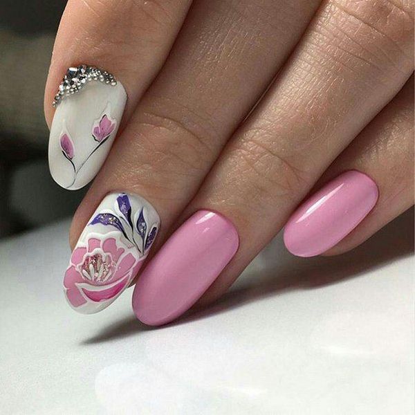 Delightful flower manicure 2020-2021: photos, ideas of manicure with flowers