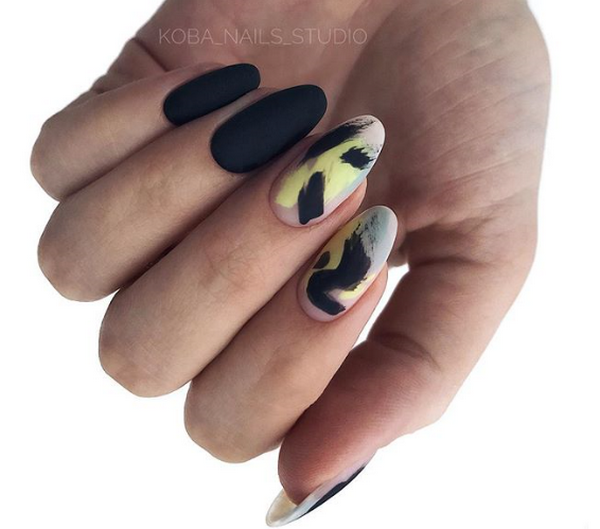 The best novelties of manicure autumn 2020-2021: TOP-5 technician and TOP-5 shades of autumn nail art