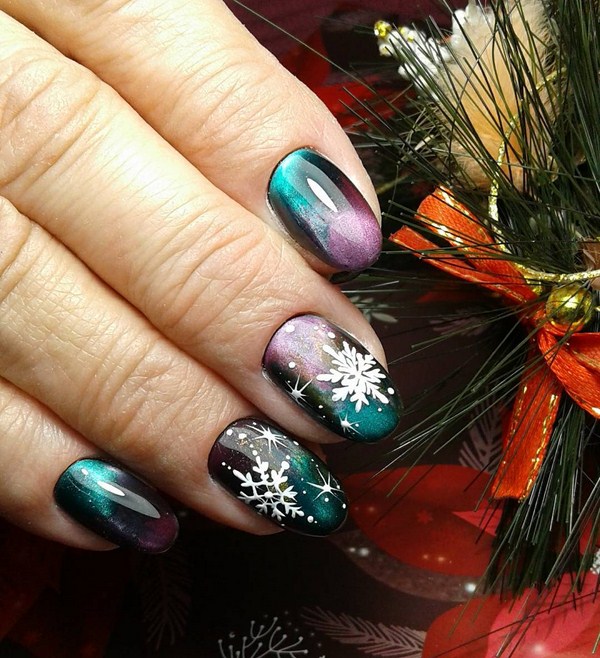 Brilliant New Year's manicure of 2021: photo examples