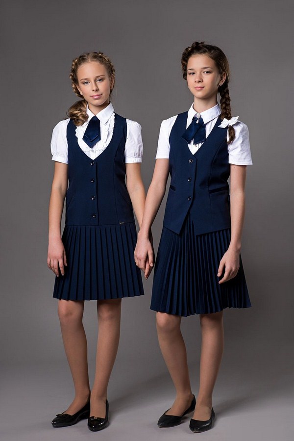 Štýlová školská uniforma 2020-2021 pre dievčatá a chlapcov: TOP 100+ fotografických nápadov