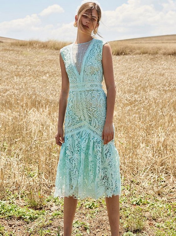 Fantastiske kjoler våren sommeren 2020: motetrender og trender, de beste fotonyhetene