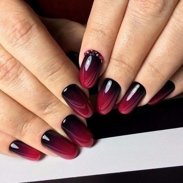 Trendy dark manicure 2020-2021 - the best trends in the photo