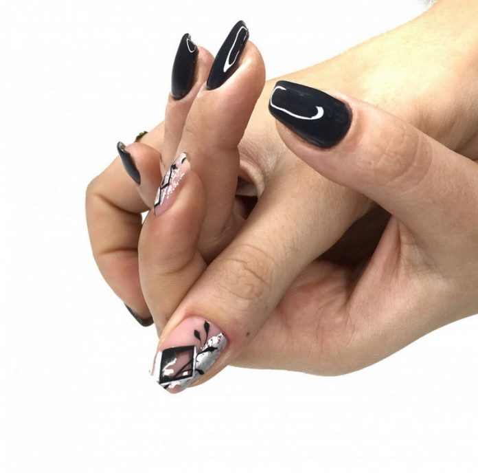 Trendy dark manicure 2020-2021 - the best trends in the photo