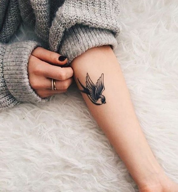 Kūrybinės tatuiruočių idėjos 2020-2021 mergaitėms - mados tendencijos nuotraukoje