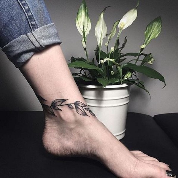 Kreativa tatueringsidéer 2020-2021 för flickor - modetrender på fotot