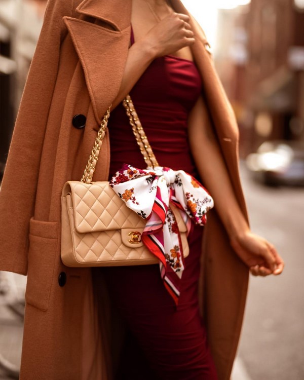 Novi top 7 trendova torbi jesen-zima 2020-2021: svijetli modeli i modni stilovi