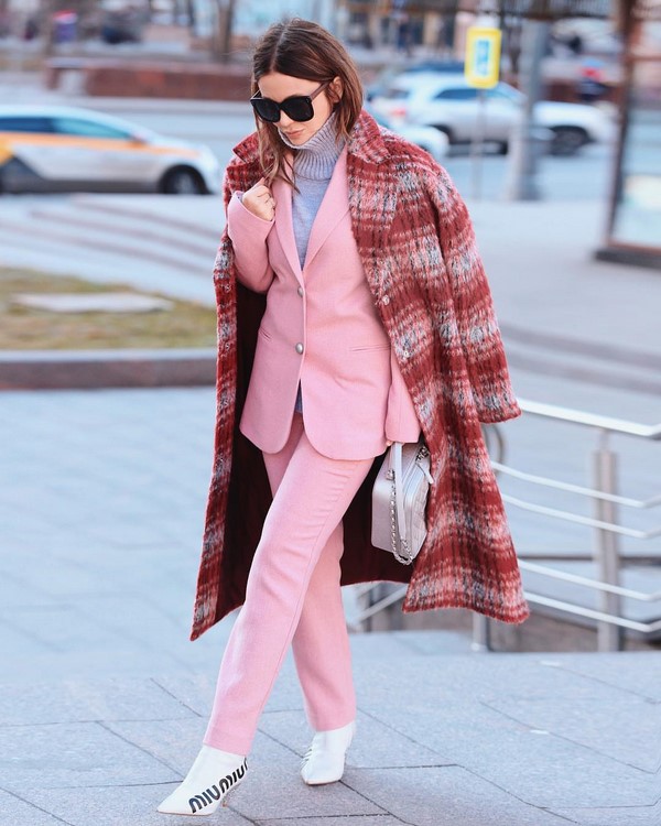 Which coat to choose in the season 2020-2021 - top 10 trends of women's coats