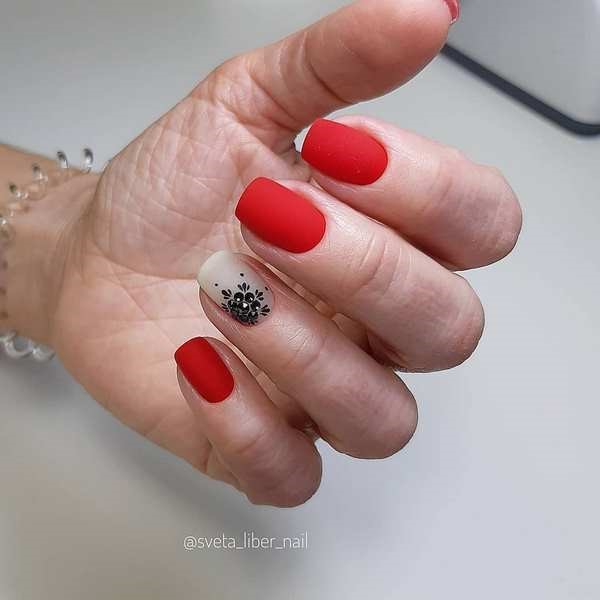Beautiful manicure for short nails 2020-2021: photo ideas of manicure for short nails