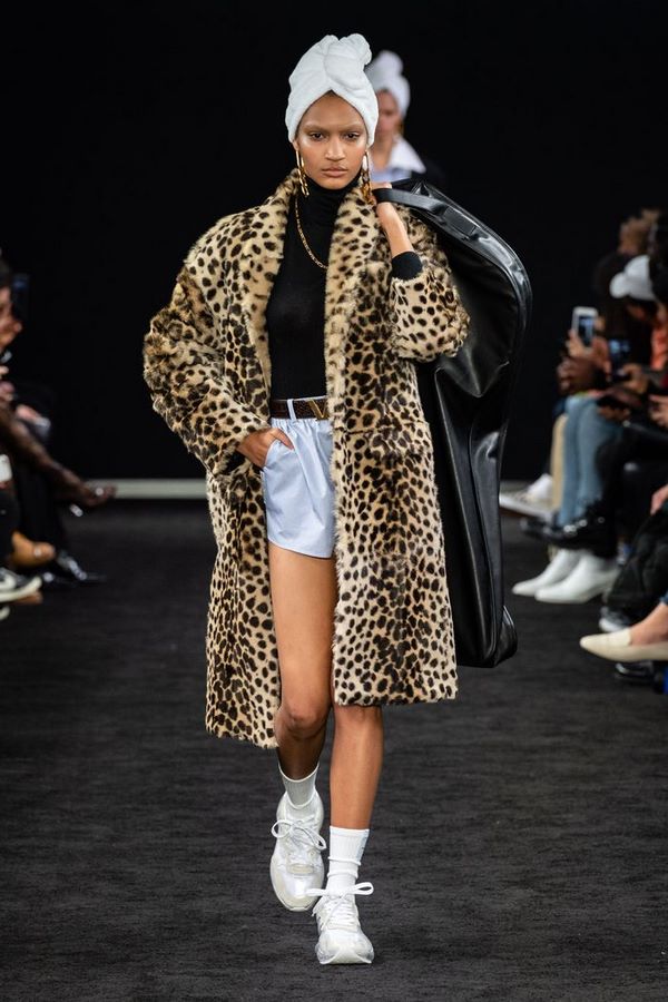 Bu sezon hangi kürk mantolar moda: 2019-2020'nin en lüks kürk mantoları?