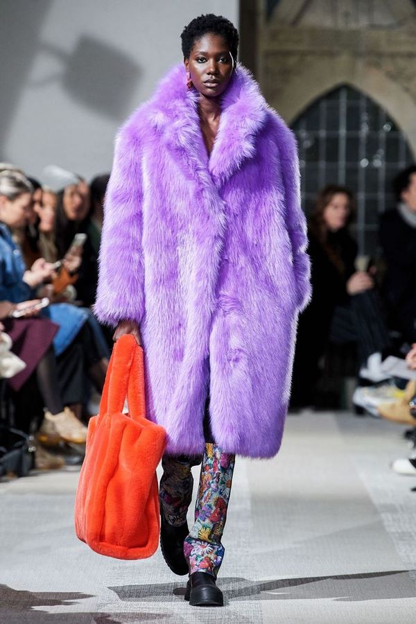 What fur coats are fashionable this season: the most luxurious fur coats of 2019-2020?