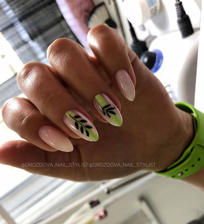 New images of manicure for the summer of 2020 - the main trends and trends in the photo