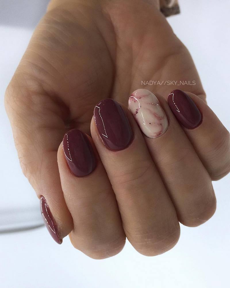 Charming burgundy manicure 2020-2021 in new techniques and styles